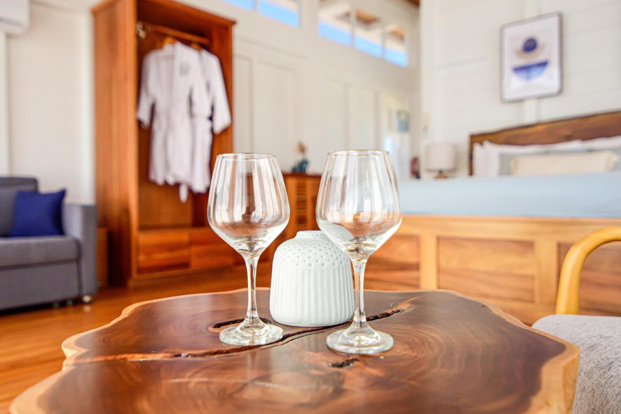 Aruna Resort & Villas Сан Педро Екстериор снимка