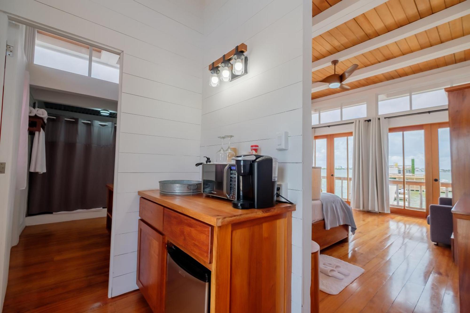Aruna Resort & Villas Сан Педро Екстериор снимка