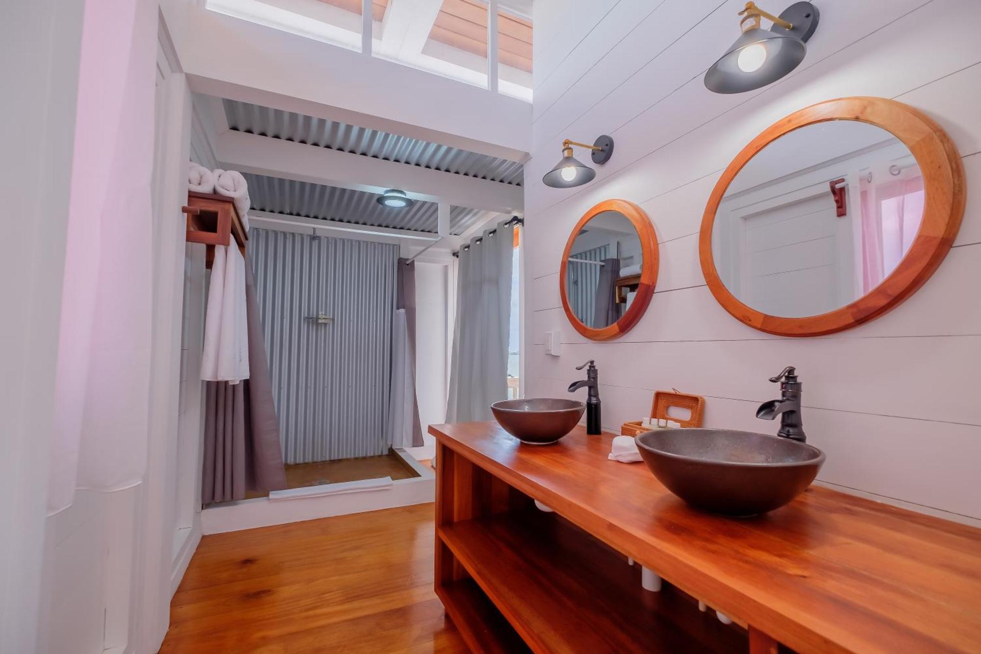 Aruna Resort & Villas Сан Педро Екстериор снимка