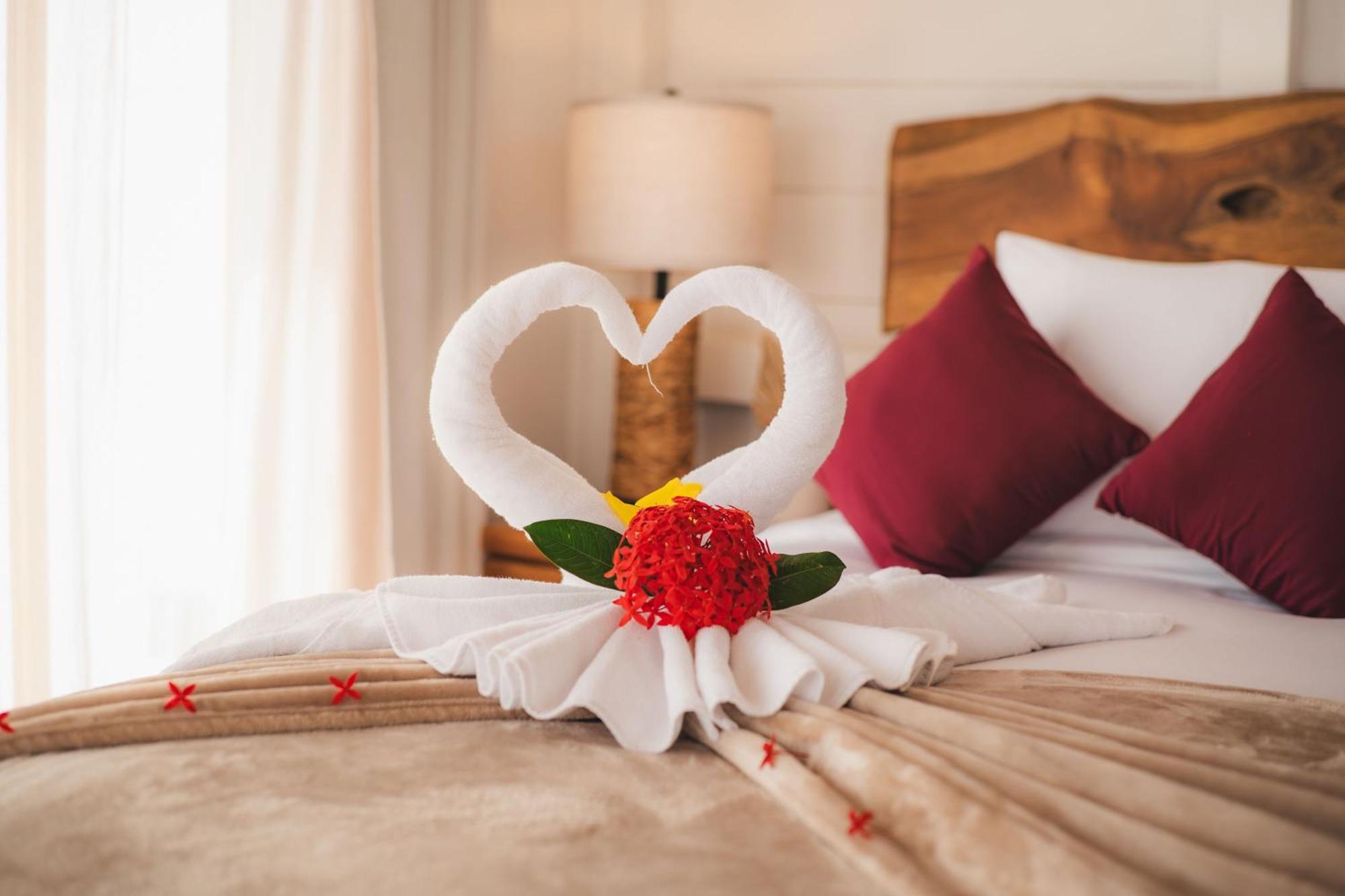 Aruna Resort & Villas Сан Педро Екстериор снимка